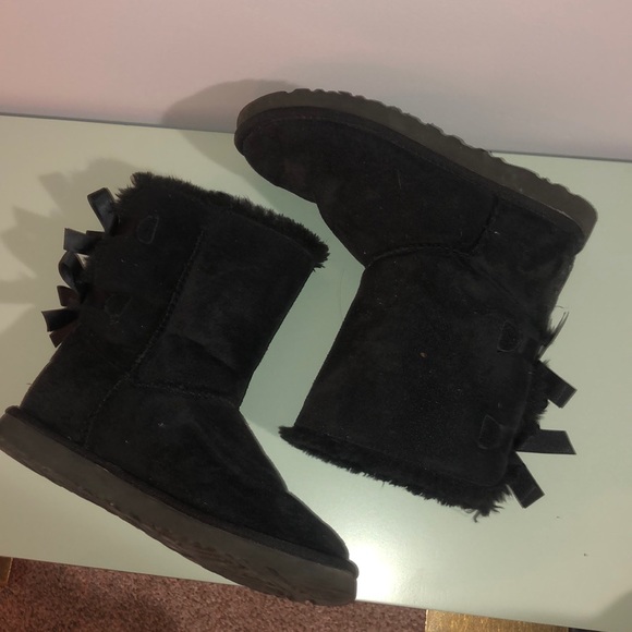 UGG Shoes - ugg bailey bow boots